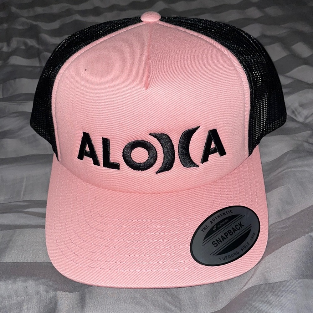 RARE BRAND NEW PINK HURLEY ALOHA HAT